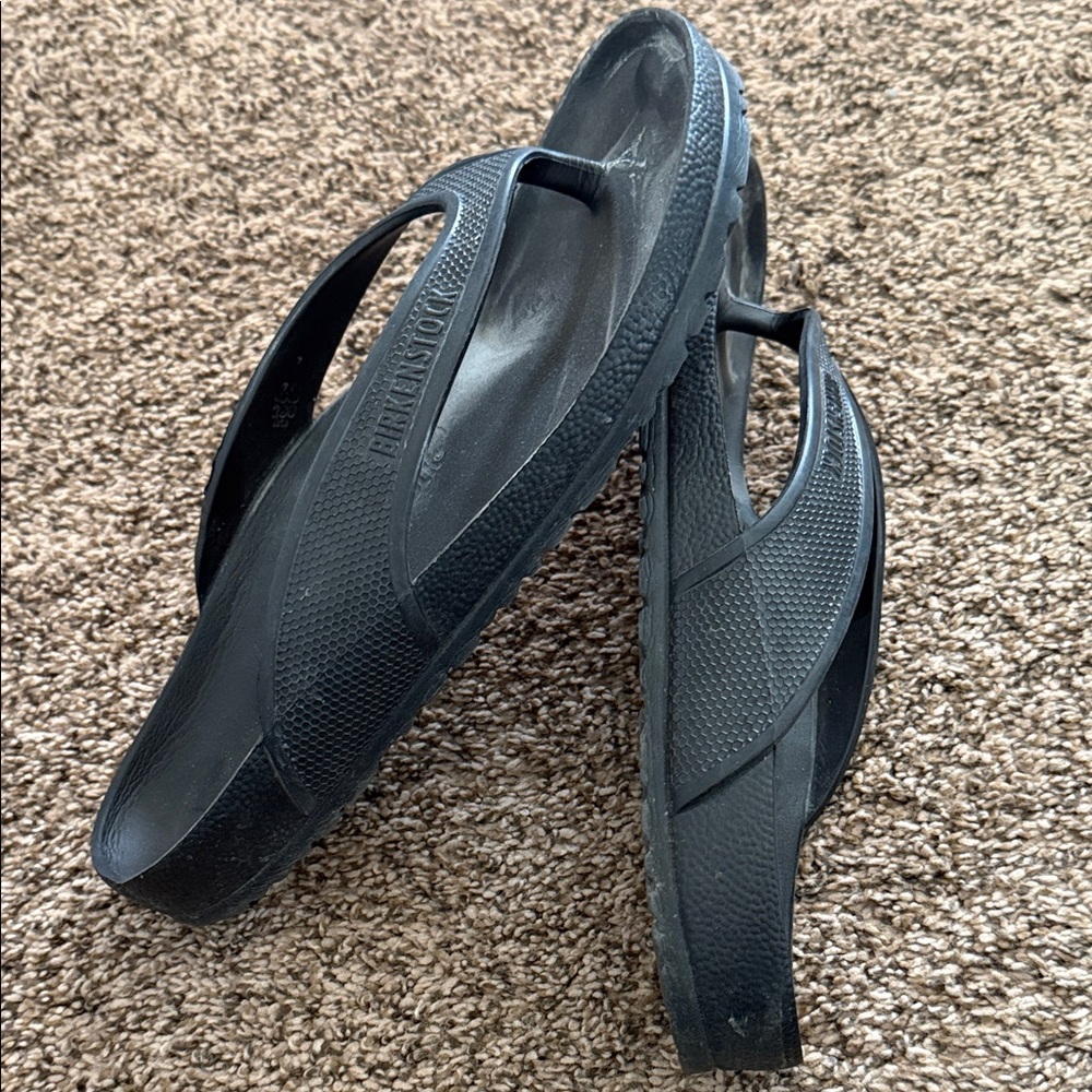 Birkenstock Men's Black Flip-Flops